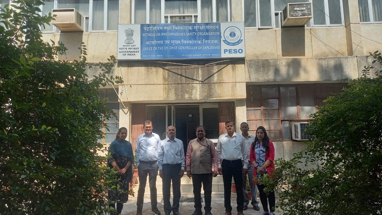 Shri P. Kumar, CCE during the SHS campaign inspecting  the O/o Dy.CCE Jaipur on 05th and 6th October 2023